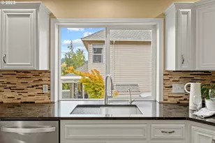 13931 SE Rolling Meadows Dr, Happy Valley, OR 97086 - Photo 10