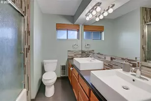 10723 SE Stephens St, Portland, OR 97216 - Photo 26