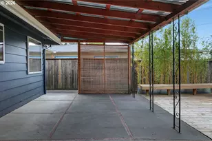 10723 SE Stephens St, Portland, OR 97216 - Photo 36