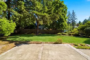 13825 SW Weir Rd, Beaverton, OR 97008 - Photo 36