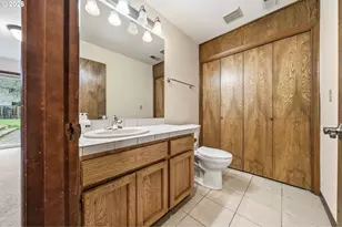 13825 SW Weir Rd, Beaverton, OR 97008 - Photo 16