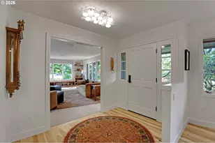 3646 SW 50th Ave, Portland, OR 97221 - Photo 8