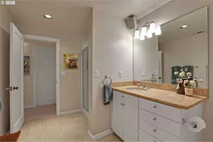 3646 SW 50th Ave, Portland, OR 97221 - Photo 36