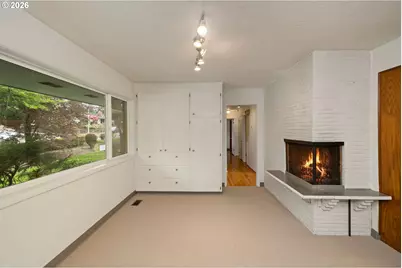 12115 NE Fremont St, Portland, OR 97220 - Photo 10
