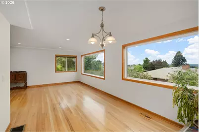 12115 NE Fremont St, Portland, OR 97220 - Photo 4
