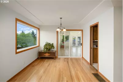 12115 NE Fremont St, Portland, OR 97220 - Photo 6