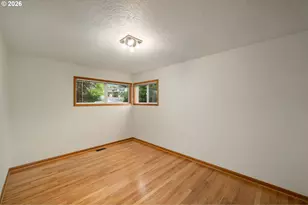12115 NE Fremont St, Portland, OR 97220 - Photo 14