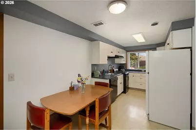 12115 NE Fremont St, Portland, OR 97220 - Photo 24