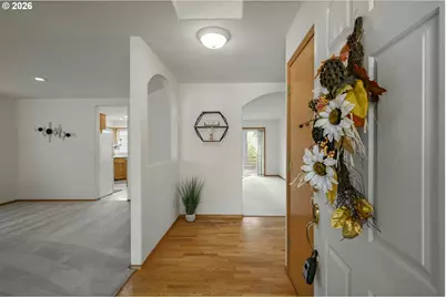 14934 SW Emerald Ct, Beaverton, OR 97007 - Photo 4