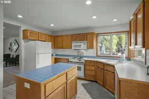14934 SW Emerald Ct, Beaverton, OR 97007 - Photo 12