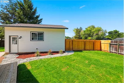 2245 NE Shepard Rd, Bend, OR 97701 - Photo 30