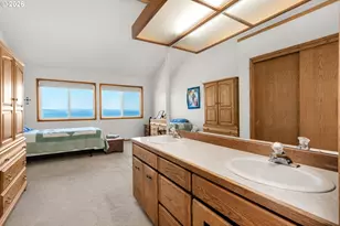 803 5th Ave, Hammond, OR 97121 - Photo 22