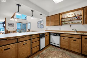 803 5th Ave, Hammond, OR 97121 - Photo 8