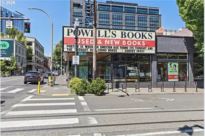 1310 NW Naito Pkwy #206, Portland, OR 97209 - Photo 44