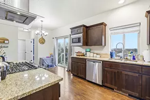 2122 NW Dawn Dr, Hermiston, OR 97838 - Photo 6