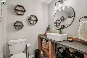 171 NE 18th St, Gresham, OR 97030 - Photo 22