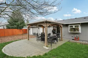 171 NE 18th St, Gresham, OR 97030 - Photo 28