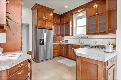 532 SE 69th Ave, Portland, OR 97215 - Photo 14