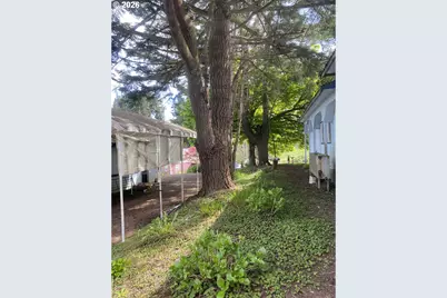 63416 Railroad Rd, Coos Bay, OR 97420 - Photo 28