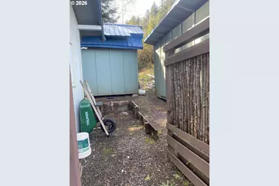 63416 Railroad Rd, Coos Bay, OR 97420 - Photo 12