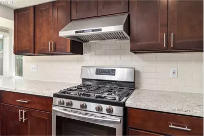 16800 NW Coburg Ln, Beaverton, OR 97006 - Photo 14