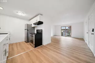3924 SE 168th Ave, Portland, OR 97236 - Photo 8