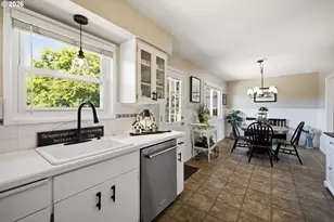 1335 NW 133rd Ave, Portland, OR 97229 - Photo 8