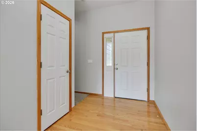 1172 S Sycamore St, Canby, OR 97013 - Photo 8