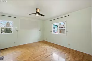 710 S 1st St, Cottage Grove, OR 97424 - Photo 18