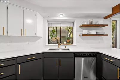 4963 Suntree Ln, Lake Oswego, OR 97035 - Photo 18