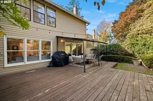 4963 Suntree Ln, Lake Oswego, OR 97035 - Photo 38