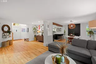 4963 Suntree Ln, Lake Oswego, OR 97035 - Photo 10