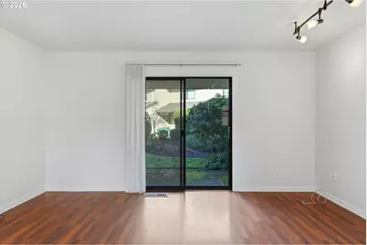 627 N Hayden Bay Dr, Portland, OR 97217 - Photo 10