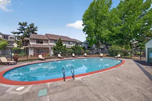 627 N Hayden Bay Dr, Portland, OR 97217 - Photo 28