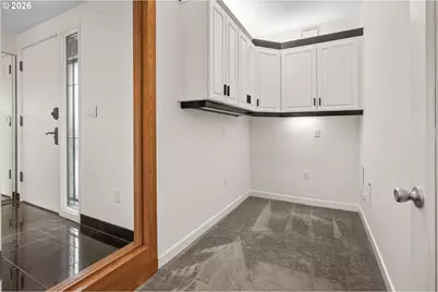 5826 S Riverpoint Ln, Portland, OR 97239 - Photo 20