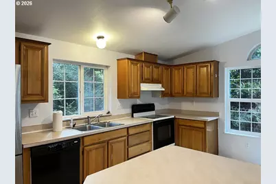 83411 Clear Lake Rd, Florence, OR 97439 - Photo 12