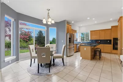 15849 SE Ogden Dr, Portland, OR 97236 - Photo 10