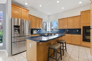 15849 SE Ogden Dr, Portland, OR 97236 - Photo 8