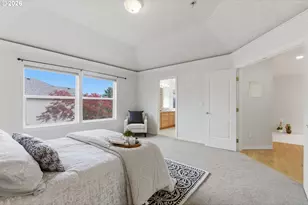 15849 SE Ogden Dr, Portland, OR 97236 - Photo 16