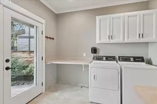 135 Middlecrest Rd, Lake Oswego, OR 97034 - Photo 28