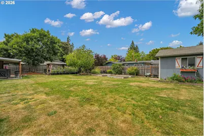 225 NW 19th St, McMinnville, OR 97128 - Photo 40