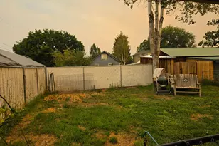 2039 Clark St, Baker City, OR 97814 - Photo 2