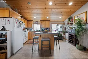 24585 Dodds Rd, Bend, OR 97701 - Photo 34