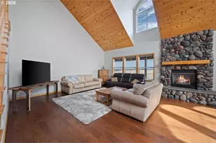 24585 Dodds Rd, Bend, OR 97701 - Photo 18