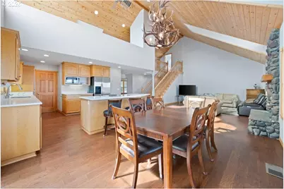 24585 Dodds Rd, Bend, OR 97701 - Photo 14