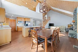 24585 Dodds Rd, Bend, OR 97701 - Photo 14