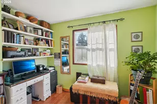 9934 N Central St, Portland, OR 97203 - Photo 14