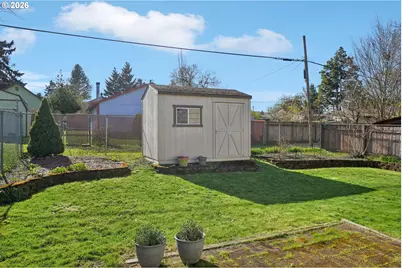 9934 N Central St, Portland, OR 97203 - Photo 18