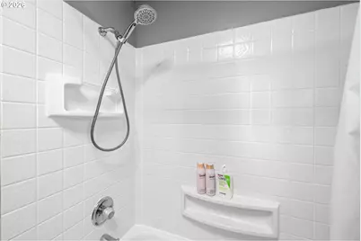 9540 SE 76th Ave, Milwaukie, OR 97222 - Photo 22