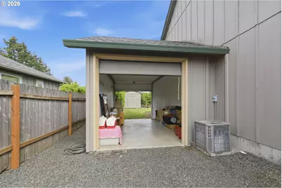 74 Sunday Dr, Creswell, OR 97426 - Photo 38